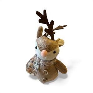 Gift craft Reindeer wearing a sweater Ornament new with tags